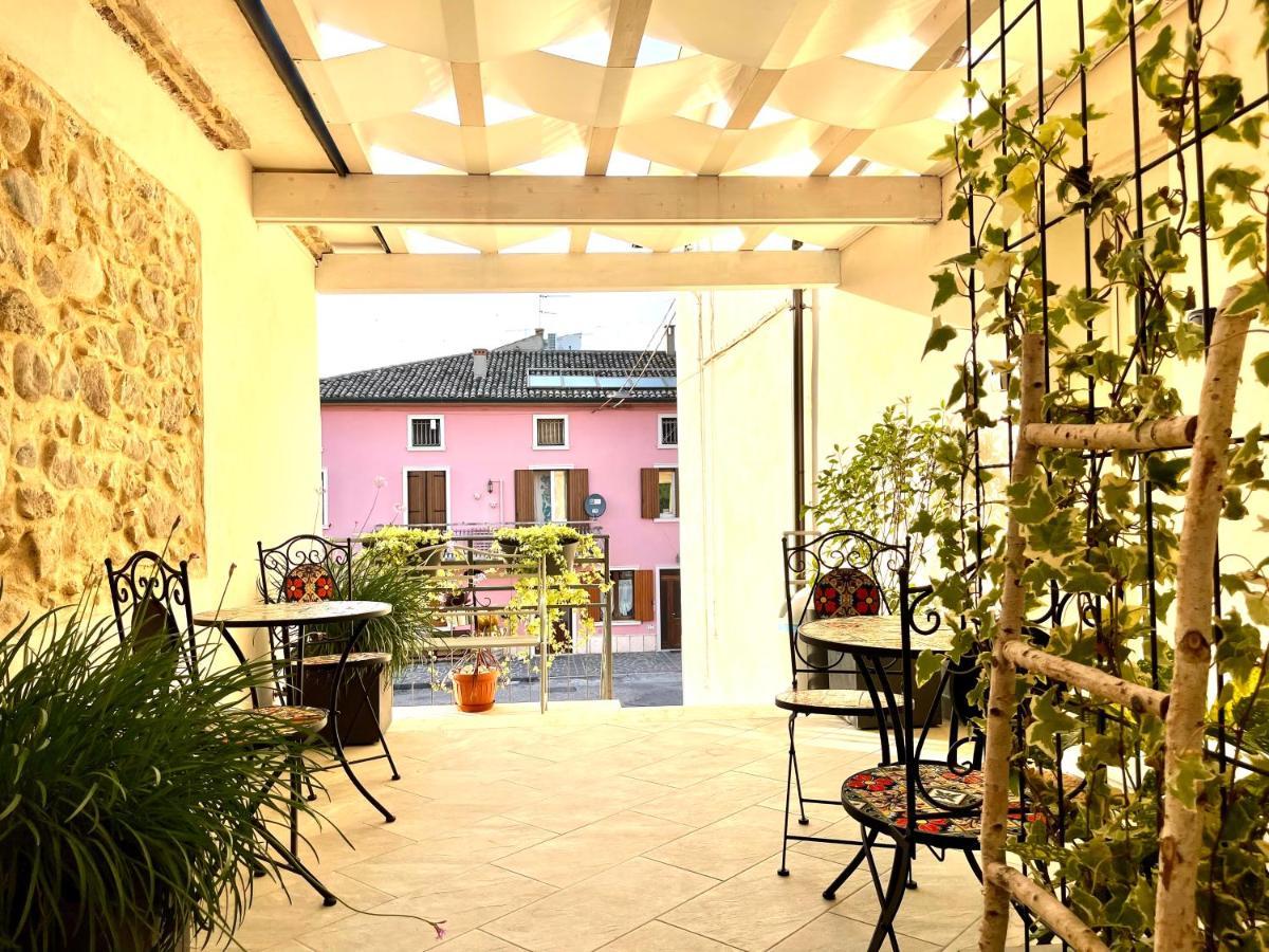 Dimora Di Charme Rooms & Apartments Peschiera del Garda Exterior photo