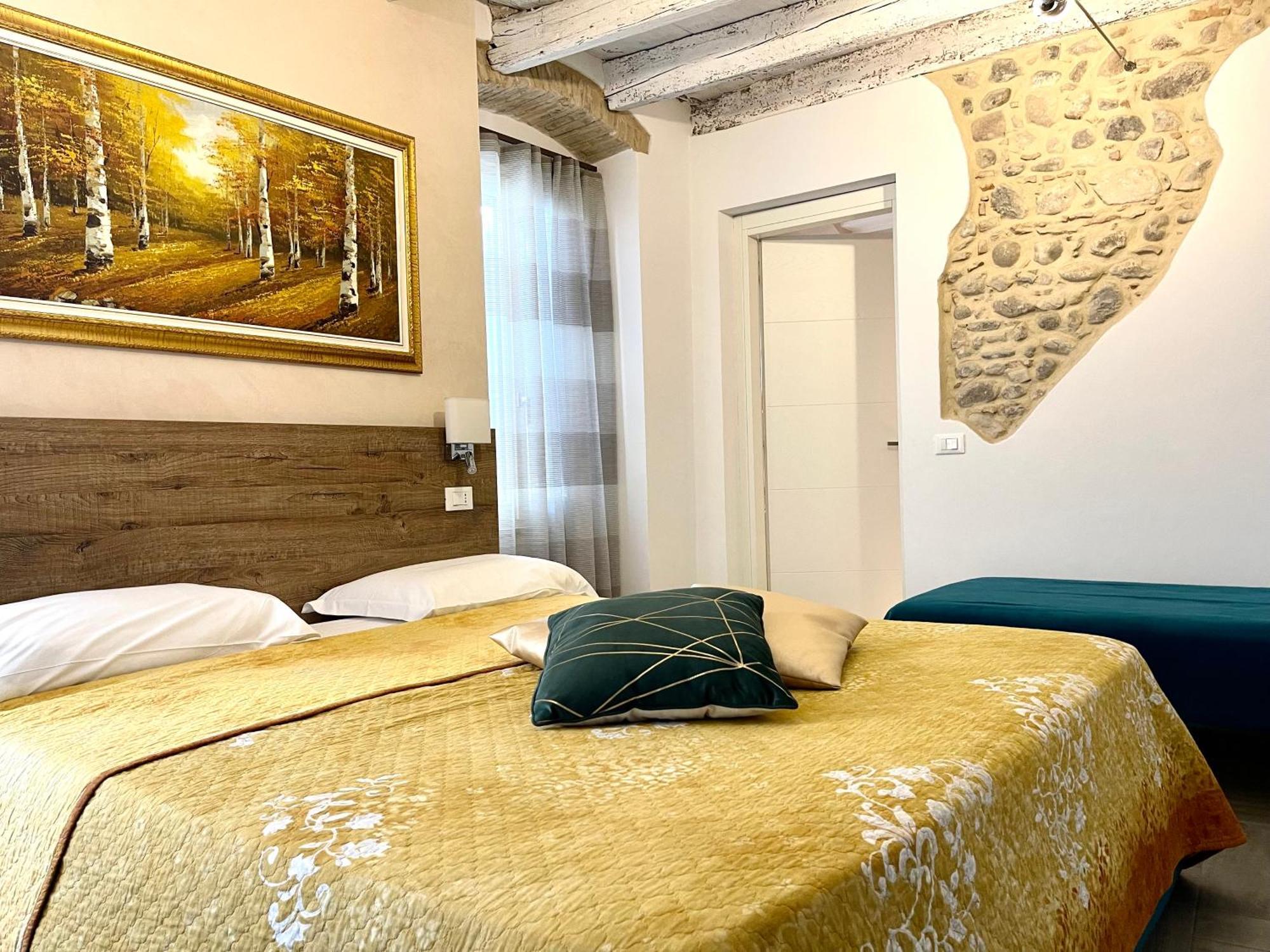 Dimora Di Charme Rooms & Apartments Peschiera del Garda Exterior photo
