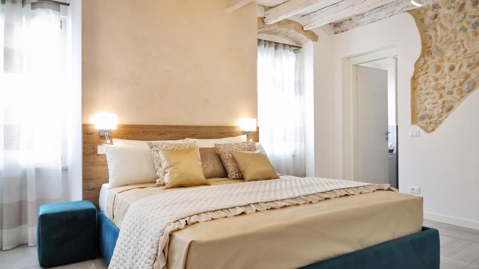 Dimora Di Charme Rooms & Apartments Peschiera del Garda Exterior photo